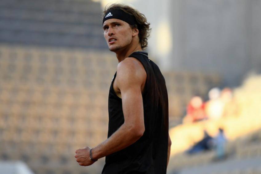 亚马尔：外界一直在说我的腹股沟痛和心情不好，那些全是假的