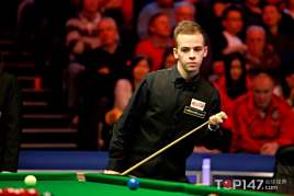 澳门移交25周年：岑浩辉时代来临 博彩业转型阵痛的五个课题